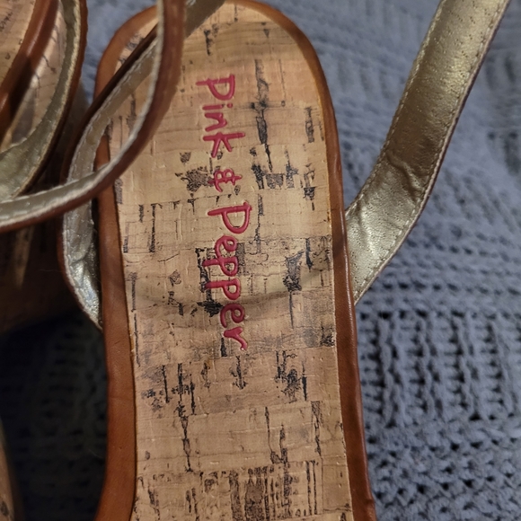 Pink & Pepper tan and brown pump sandals size 8.5 - Picture 4 of 13